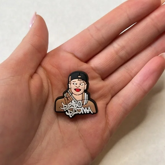 Peso pluma doble P Alucin buchón corridos tumbados croc charm jibbet accessory - Picture 4 of 6